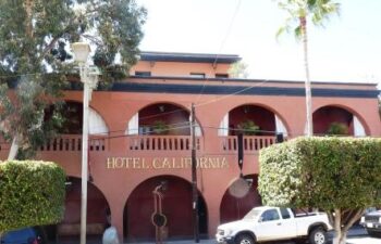 Image of Tados Santos