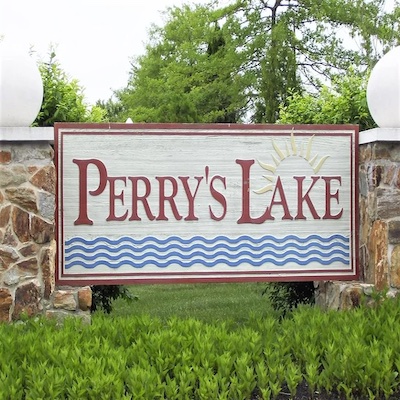 Perrys Lake 55 Plus Community